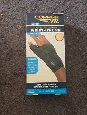 NWT Copper Fit Air Adjustable Wrist + Thumb Brace in Black